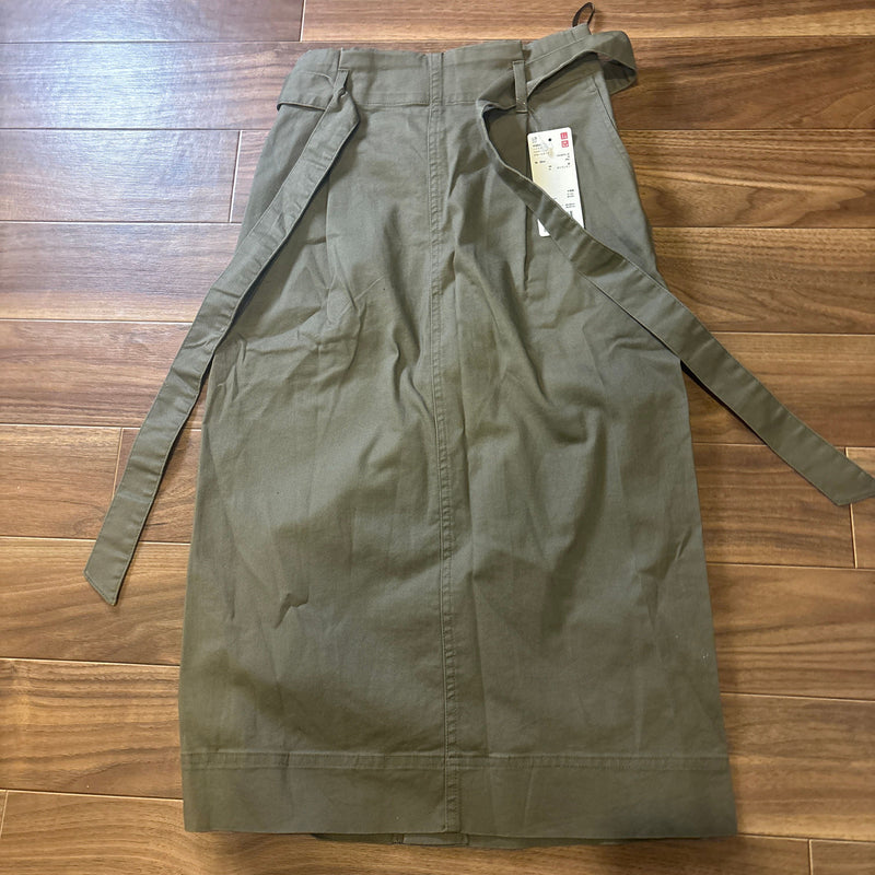 新品タグ付 UNIQLO ハイウエストベルテッドナロースカート オリーブ S