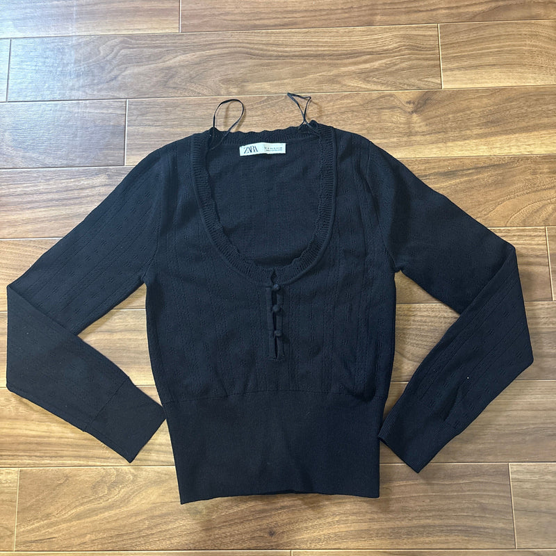 ZARA ザラ リブニット トップス 黒 S 長袖 フロントボタン スカラップ