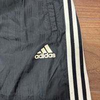adidas トラックパンツ ブラック XL 万国旗タグ Y2K 裾ジップ