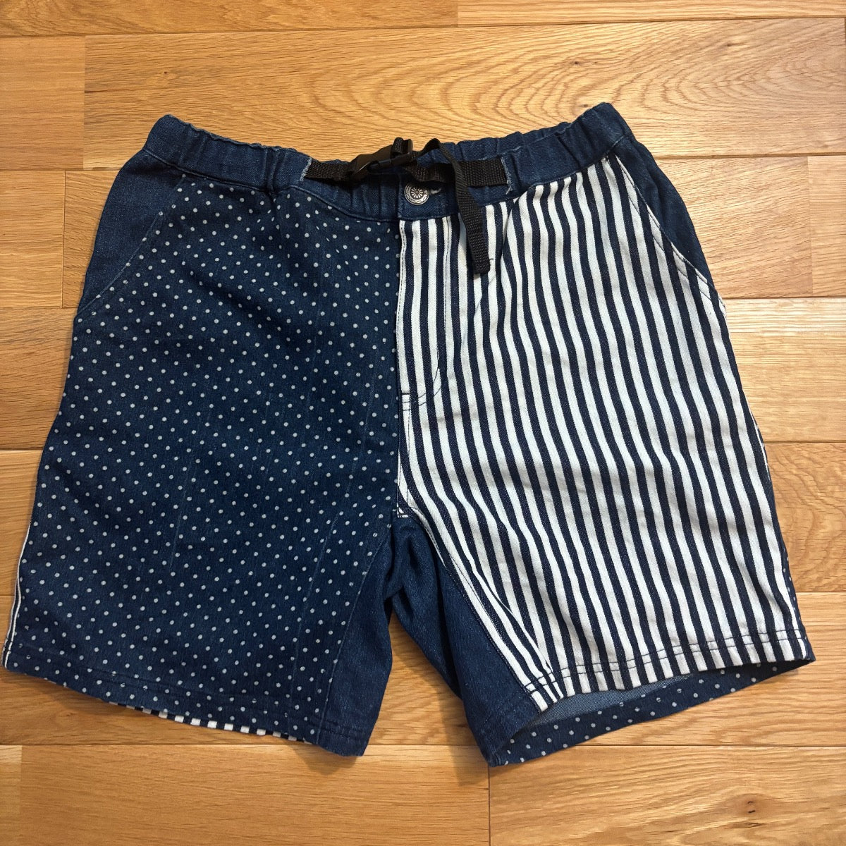 TITICACA チチカカ ショートパンツ ネイビー L クレイジーパターン