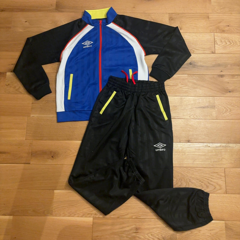 umbro ジャージ 上下セット 青 黒 150cm デサント製 シャドーストライプ