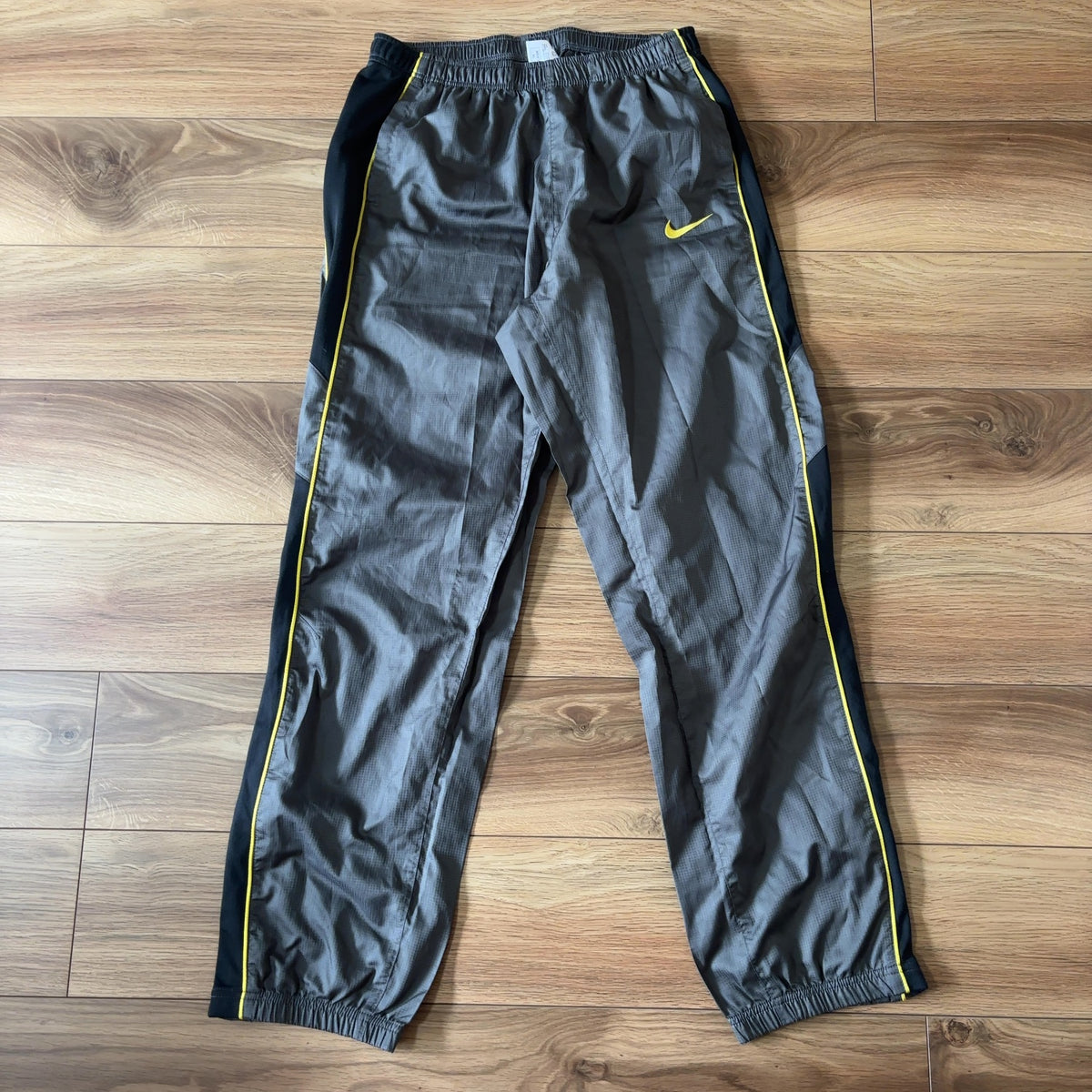 NIKE ナイロン トラックパンツ グレー メンズXL Y2K サイドライン