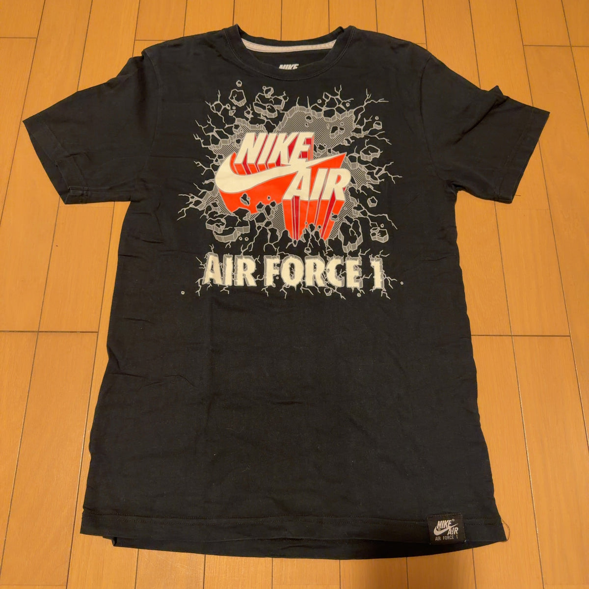 NIKE ナイキ Tシャツ 黒 M エアフォース1 グラフィックプリント