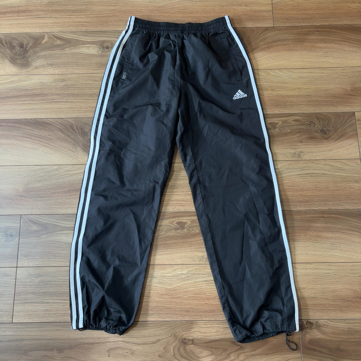adidas アディダス トラックパンツ 黒 M 3本ライン 裏メッシュ