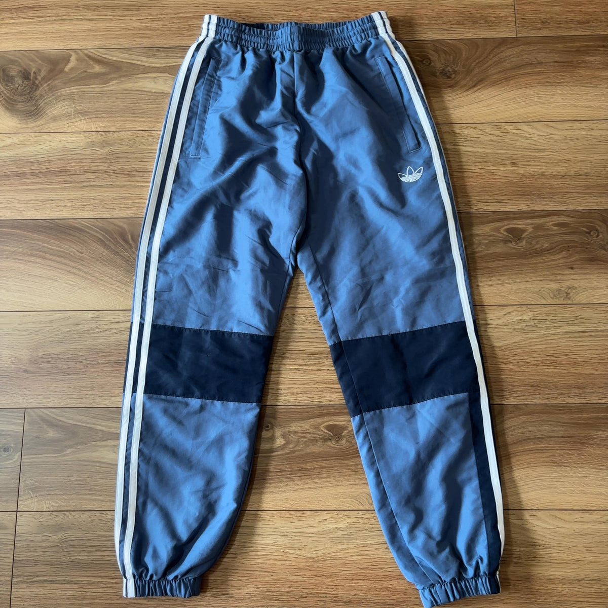 adidas アディダス トラックパンツ ブルー S アシンメトリー 三本ライン