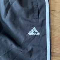 adidas アディダス トラックパンツ 黒 M 3本ライン 裏メッシュ