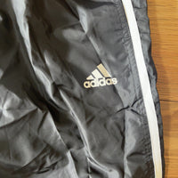 adidas アディダス ナイロントラックパンツ 黒 L サイドライン 裾ジップ