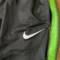 NIKE ジャージ トラックパンツ 黒 緑 M ドライフィット