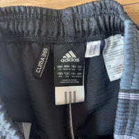 adidas アディダス トラックパンツ 黒 150 キッズ サイドライン